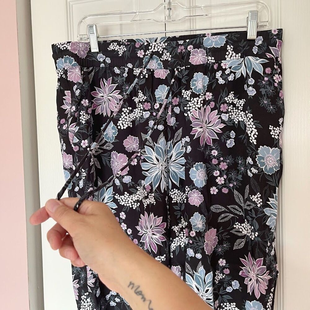 Ann Taylor LOFT Floral Lightweight Wide Leg Drawstring Pull On Multi Color Pants - Picture 6 of 10